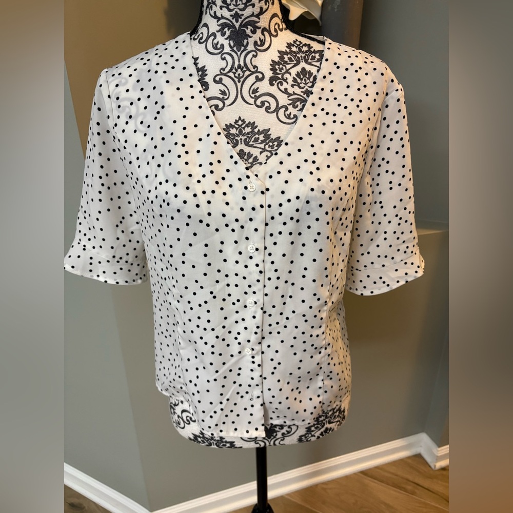 Polka Dot V-Neck Blouse size XL from Elodie
